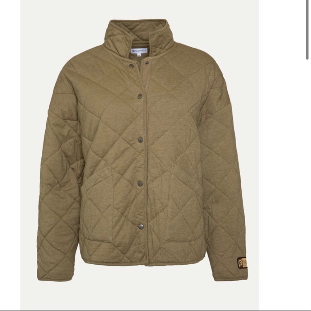 Peloton quilted jacket NWT size medium